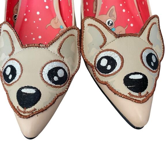 I Heart Beige Tan Chihuahua Kitten Heels Bow Back Faux Leather size 9 Puppy Dog - Picture 2 of 9